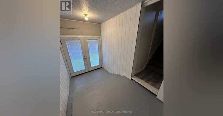 123 Henry Street, Barrie, ON, L4N 1E2 - 4