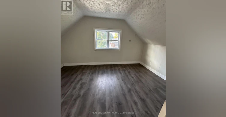 123 Henry Street, Barrie, ON, L4N 1E2 - 9