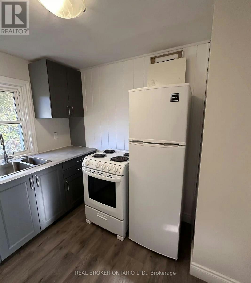 123 Henry Street, Barrie, ON, L4N 1E2 - 5