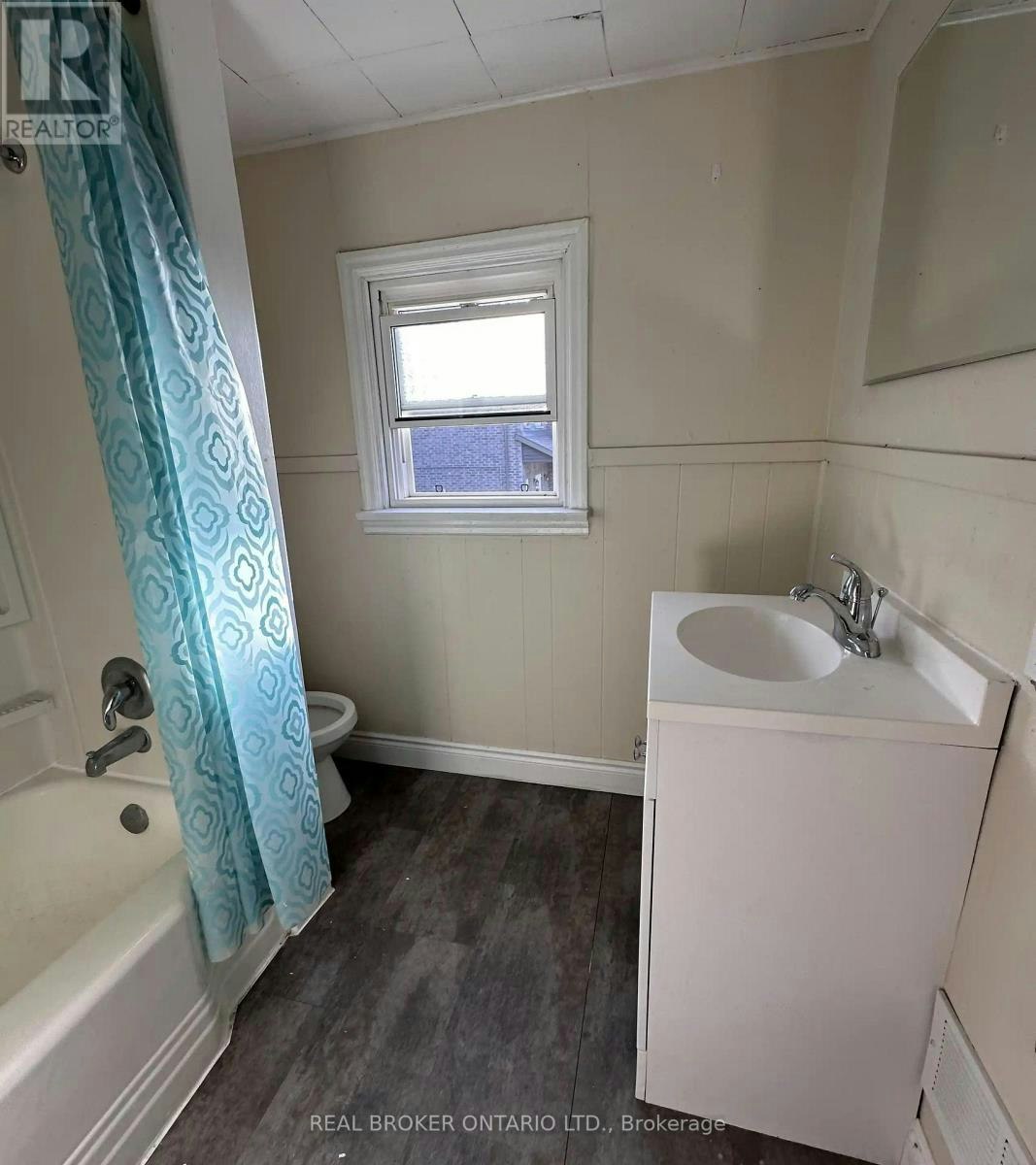 123 Henry Street, Barrie, ON, L4N 1E2 - 6