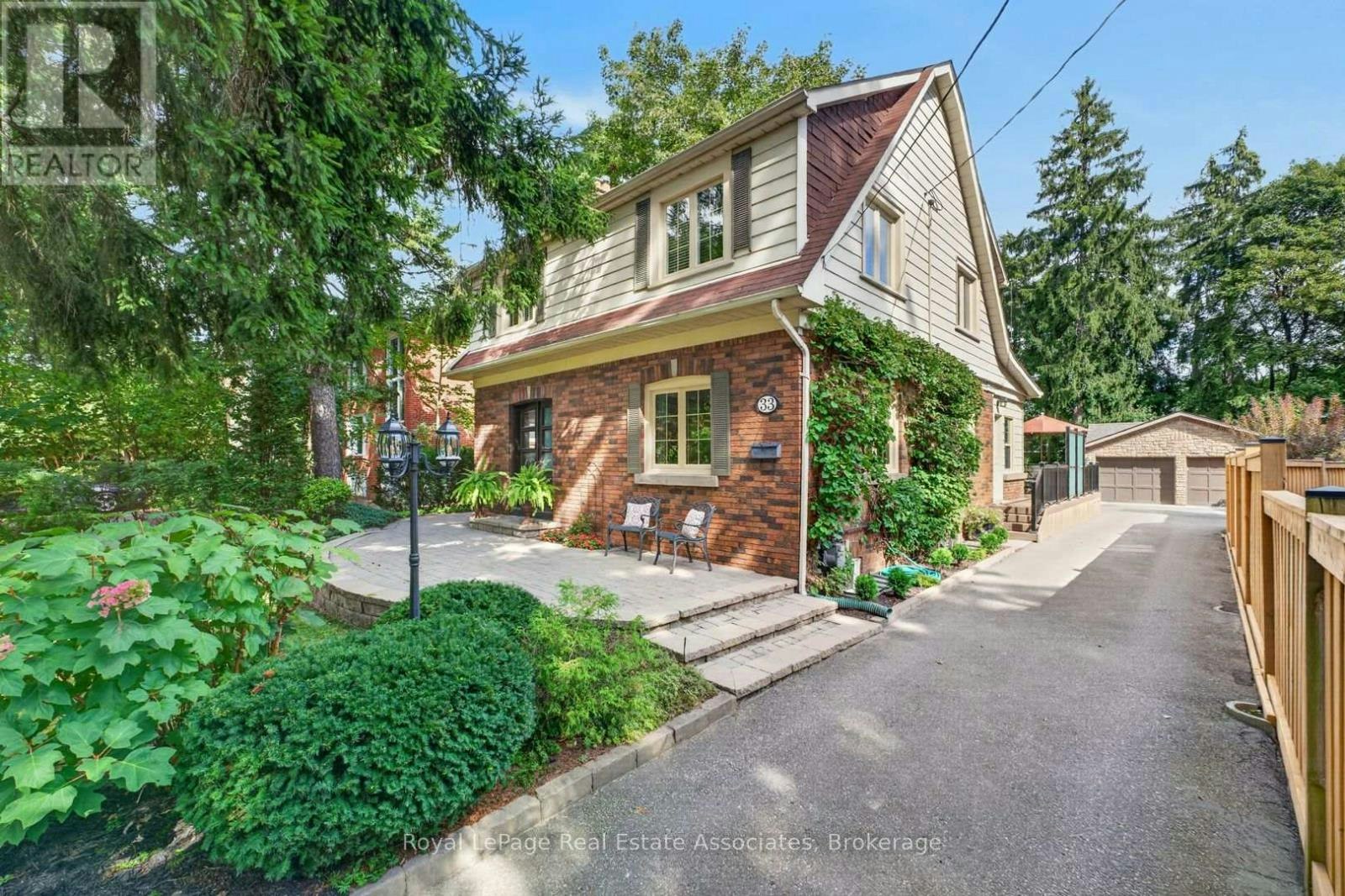 33 Ben Machree Drive, Mississauga, ON, L5H 2S2