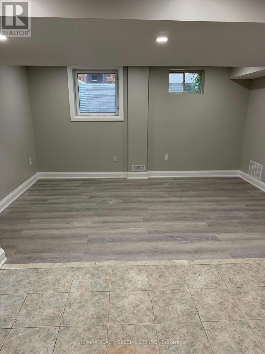 19 Mannel (Basement Crescent, Brampton, ON, L6Y 5E2 - 3