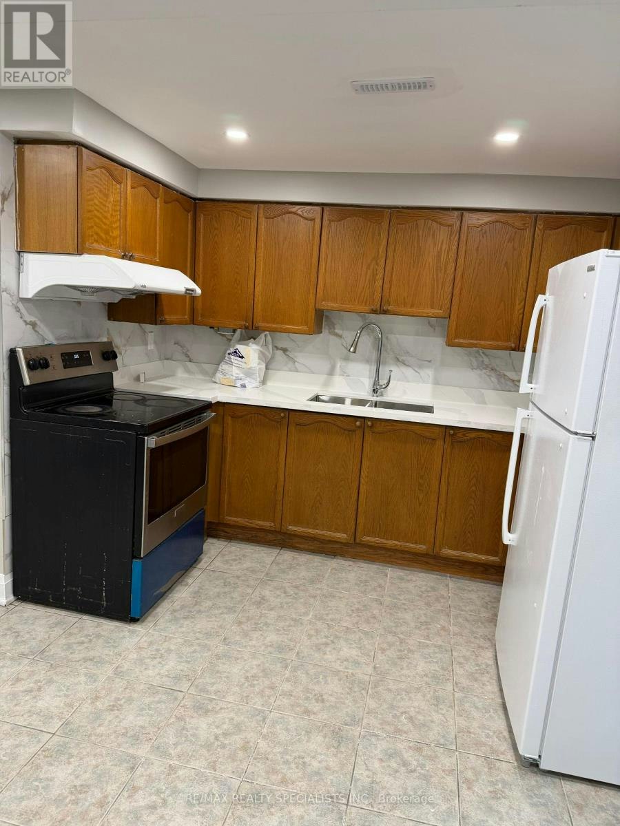 19 Mannel (Basement Crescent, Brampton, ON, L6Y 5E2 - 11