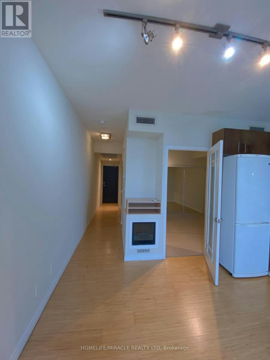 2606-3504 Hurontario Street, Mississauga, ON, L5B 0B9 - 8