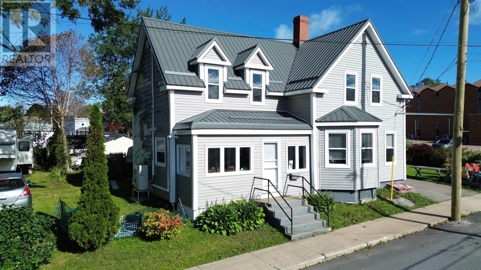 40 Pleasant Street, North Sydney, NS, B2A 1K9