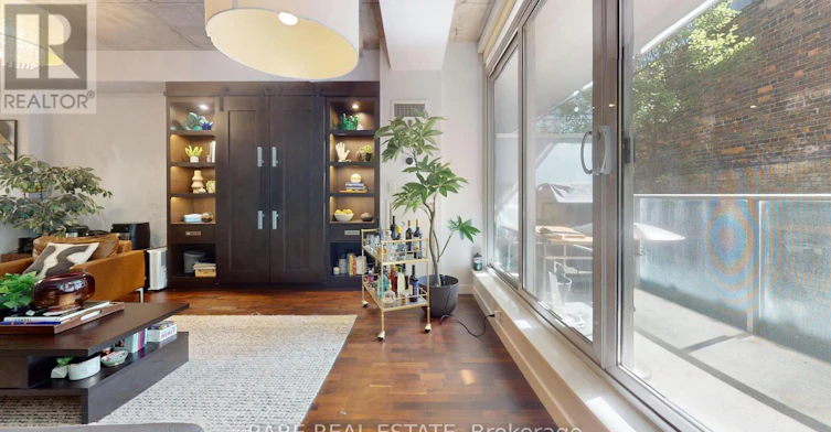 210-75 Portland Street, Toronto, ON, M5V 2M9 - 14