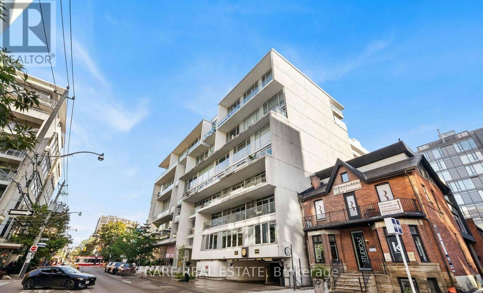 210-75 Portland Street, Toronto, ON, M5V 2M9