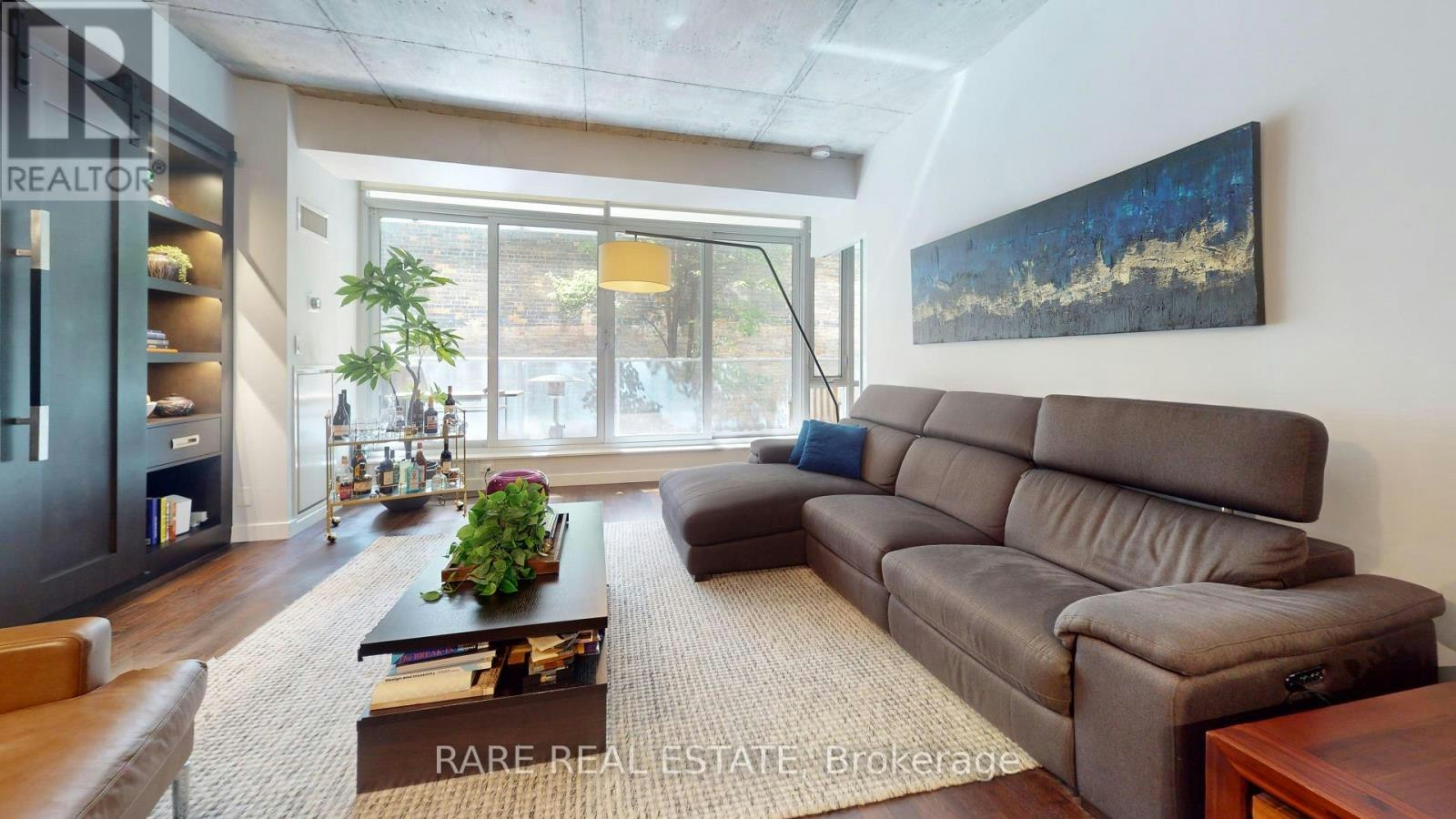 210-75 Portland Street, Toronto, ON, M5V 2M9 - 5