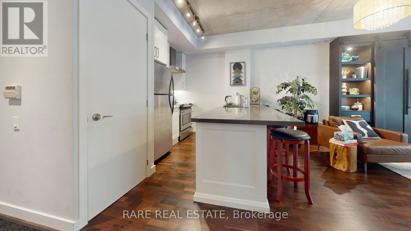 210-75 Portland Street, Toronto, ON, M5V 2M9 - 15