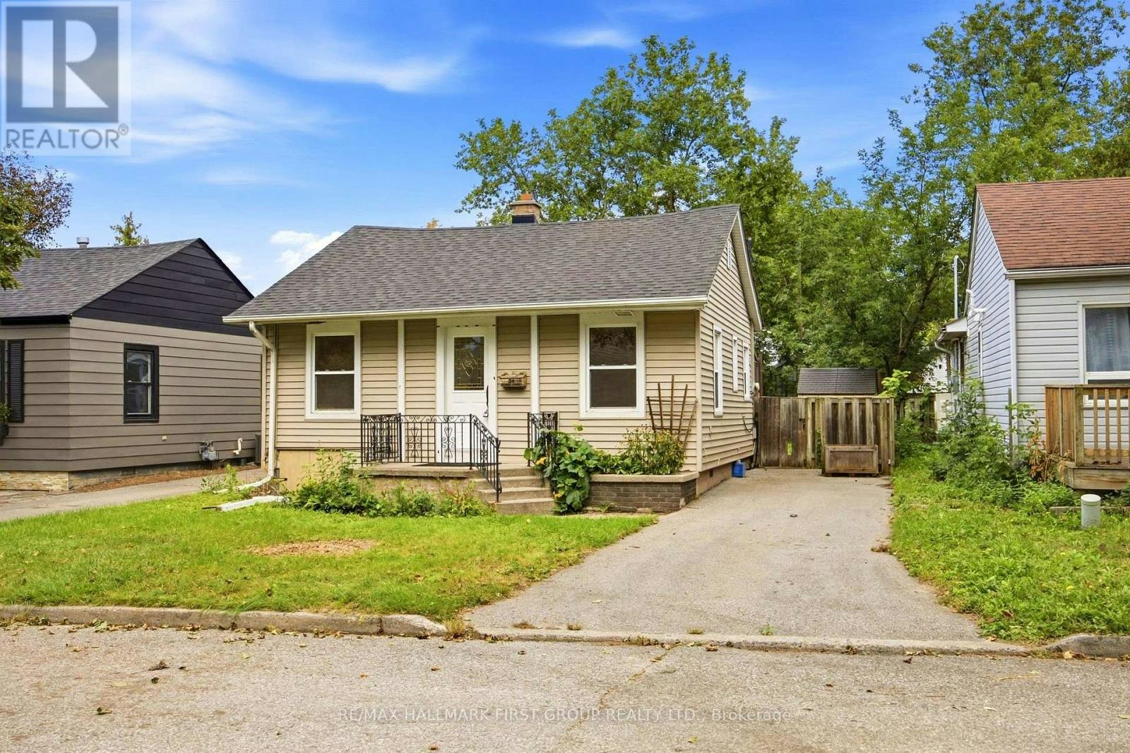 24 George Street, Ajax, ON, L1S 1S5