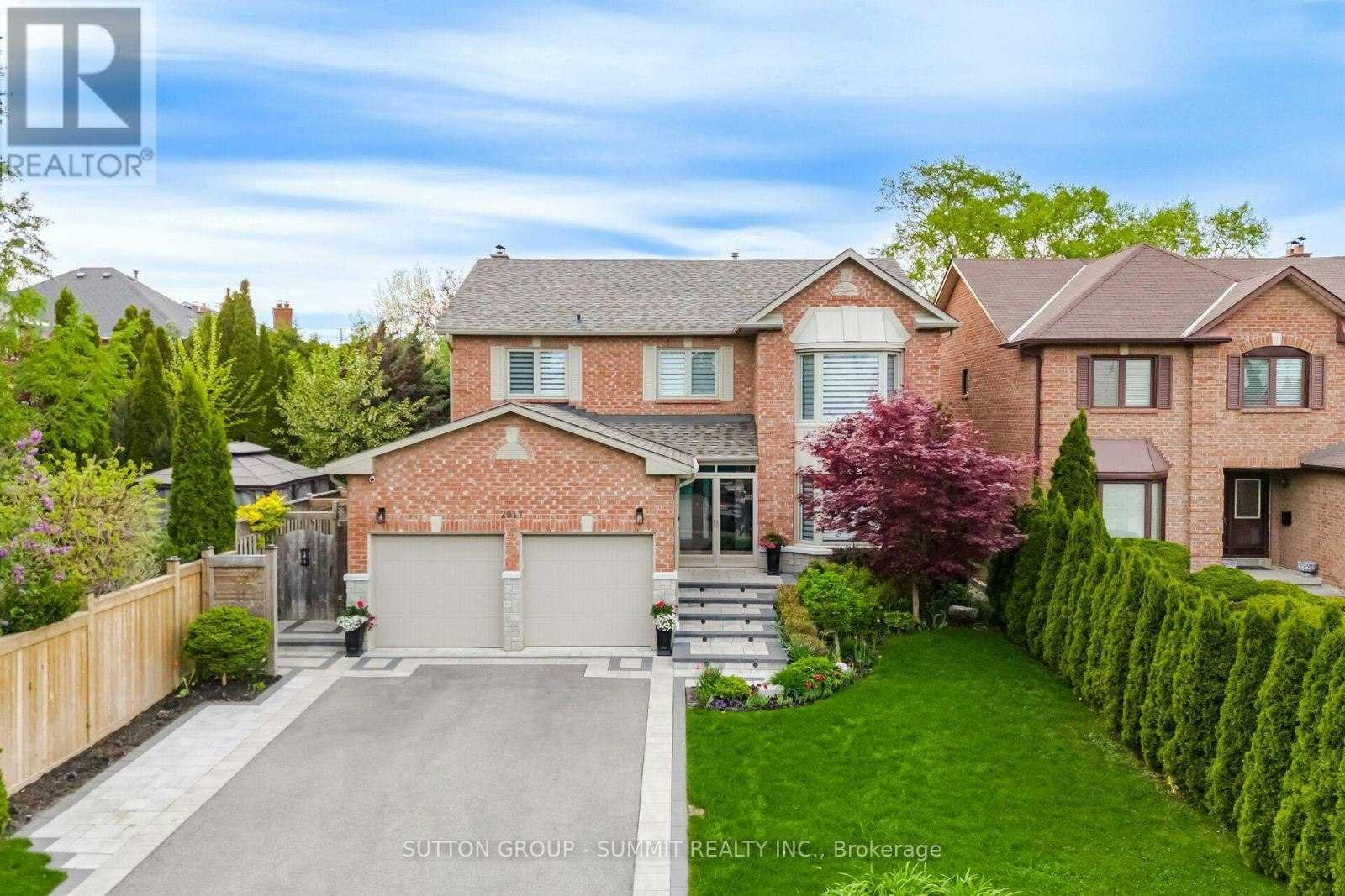 2017 Lady Di Court NW, Mississauga, ON, L5K 2N1
