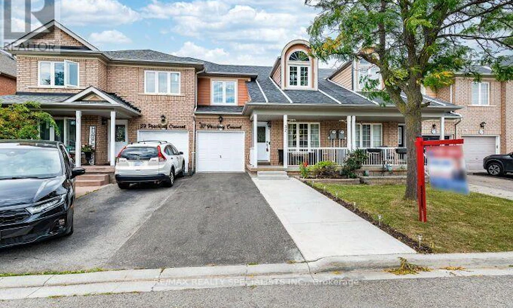 37 Peachleaf Crescent