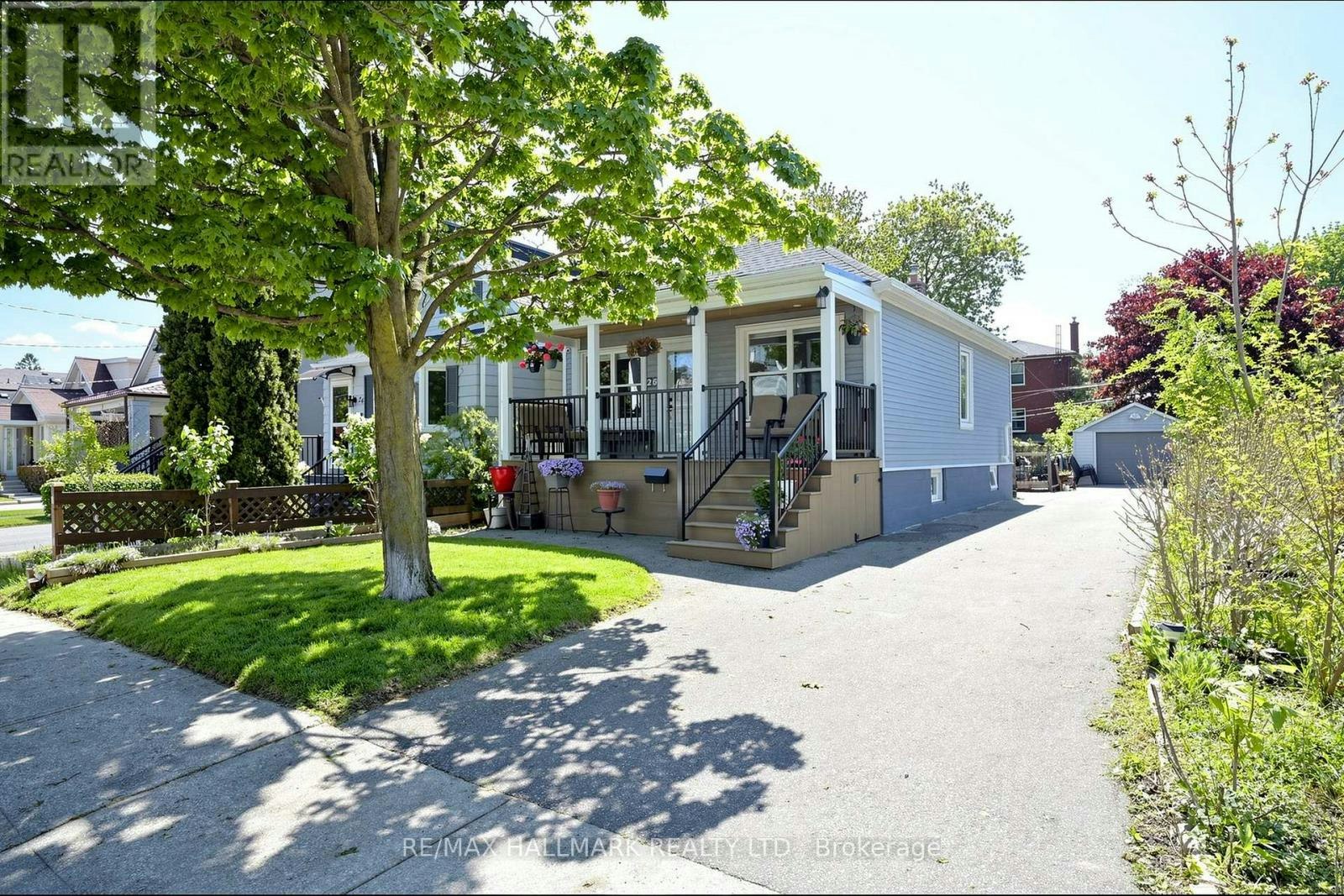 26 Sixteenth Street, Toronto, ON, M8V 3J8