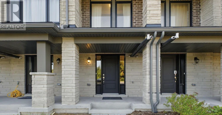 10-484 Salem Road S, Ajax, ON, L1S 0G9 - 2