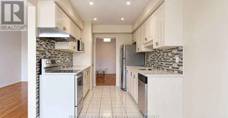 15 Becca Hall Trail, Toronto, ON, M1V 2Y7 - 8