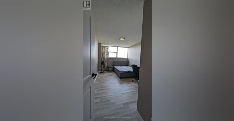 907-215 Glenridge Avenue, St. Catharines, ON, L2T 3J7 - 13