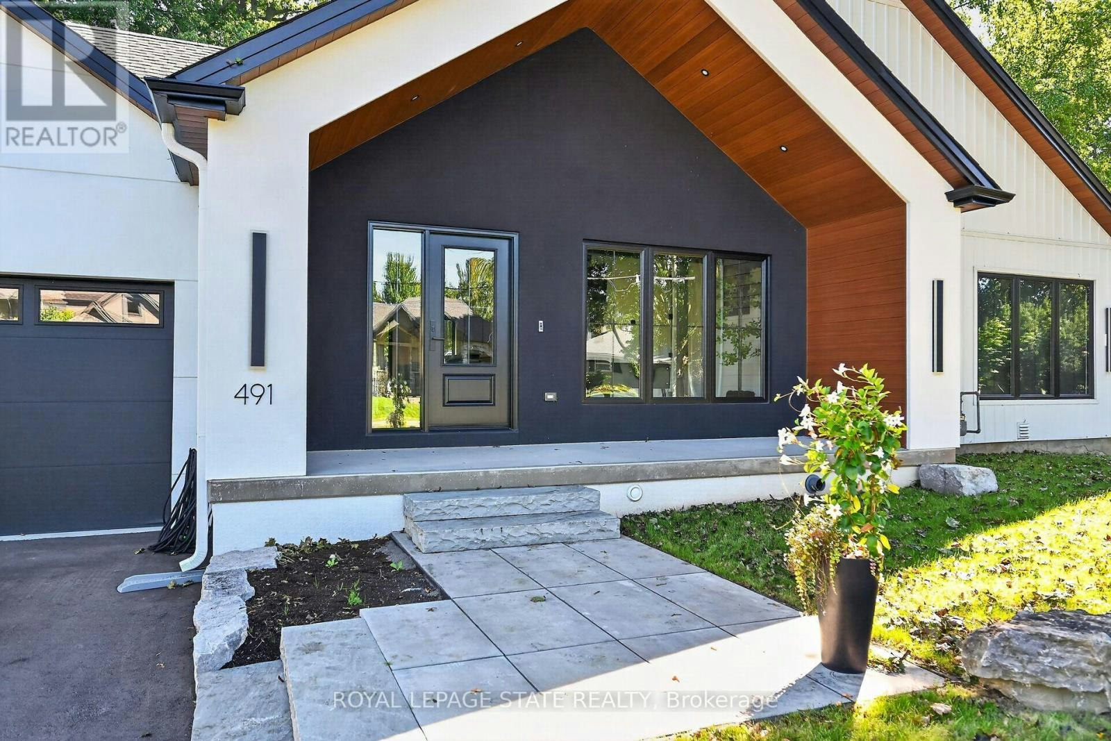 491 Anson Drive, Hamilton, ON, L9G 2M2