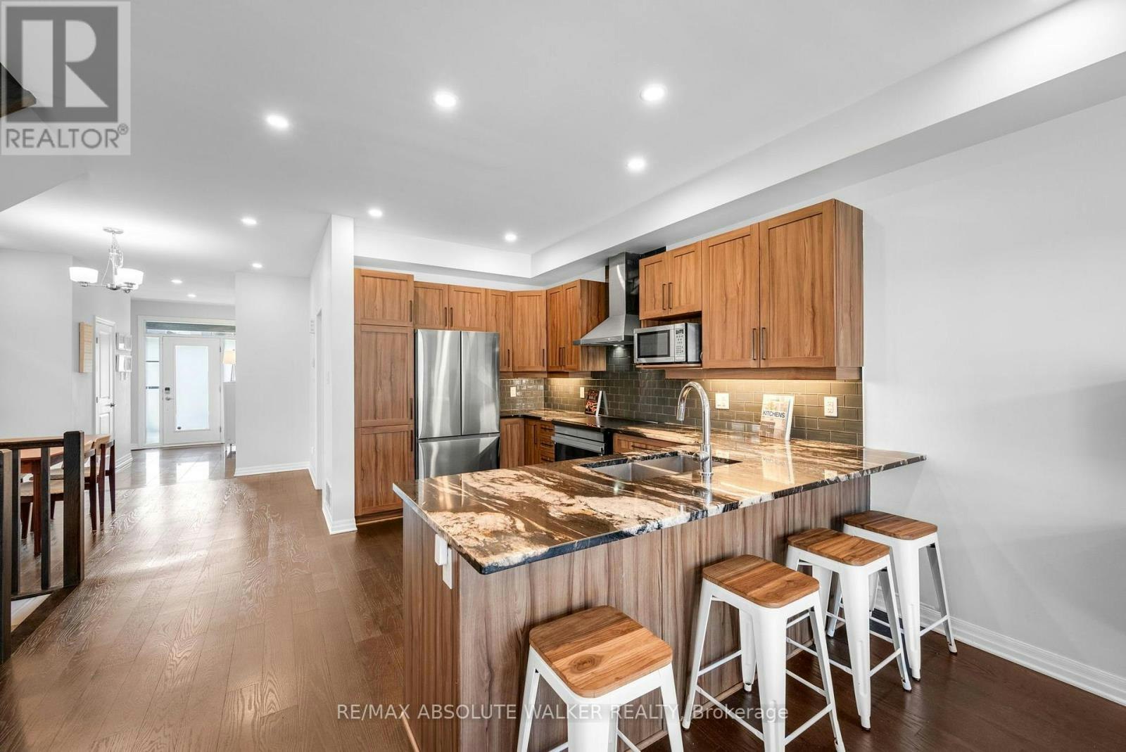 323 Lysander Place, Ottawa, ON, K1K 3X8 - 11