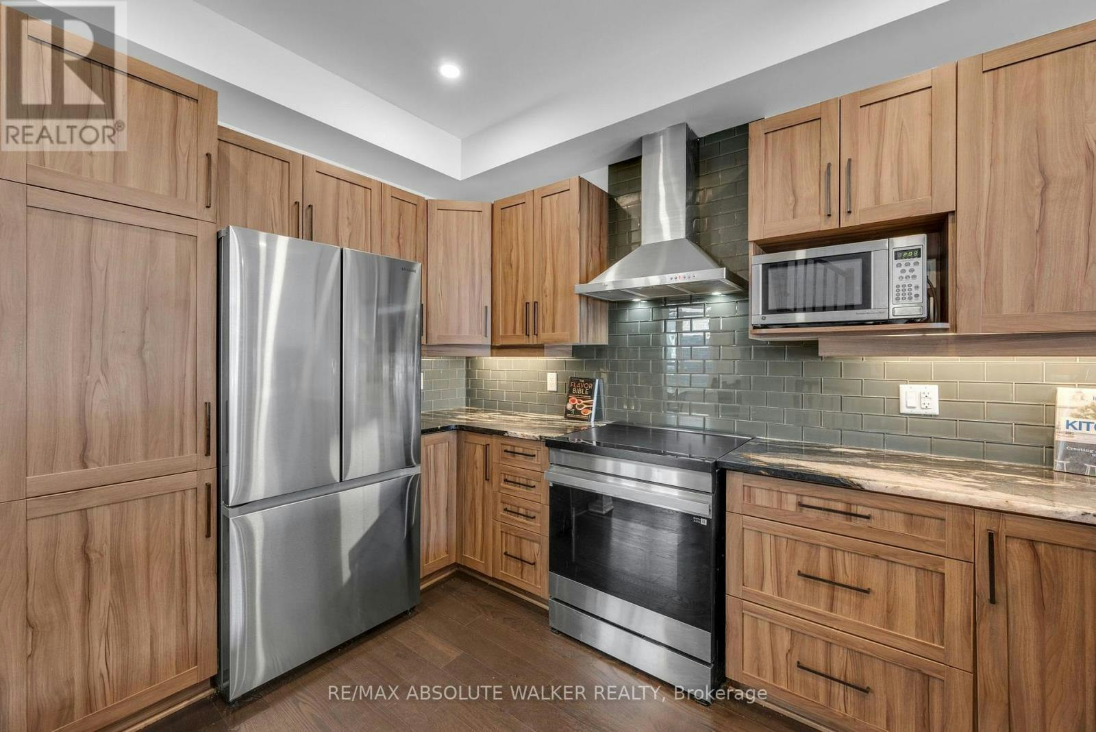 323 Lysander Place, Ottawa, ON, K1K 3X8 - 9