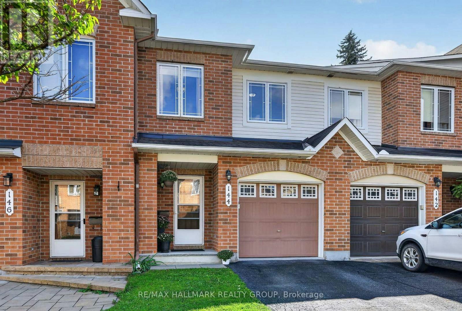 144 Marrissa Avenue, Ottawa, ON, K1J 0A6