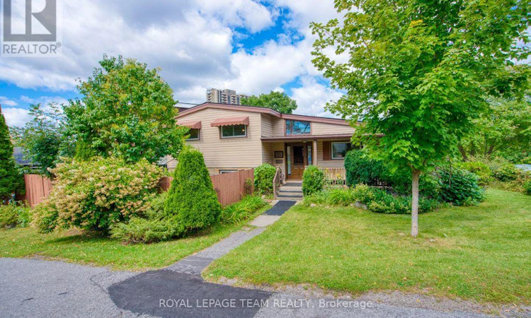 220 Ancaster Avenue