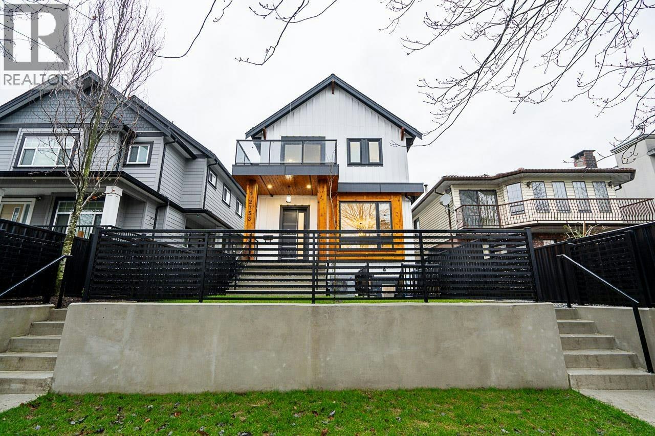 1-2753 Nanaimo Street, Vancouver, BC, V5N 5E9