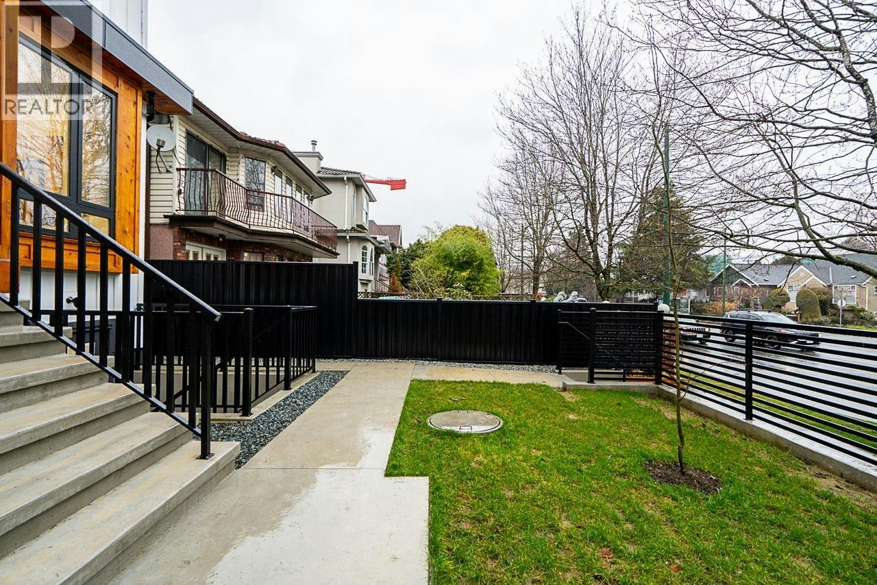 1-2753 Nanaimo Street - 3