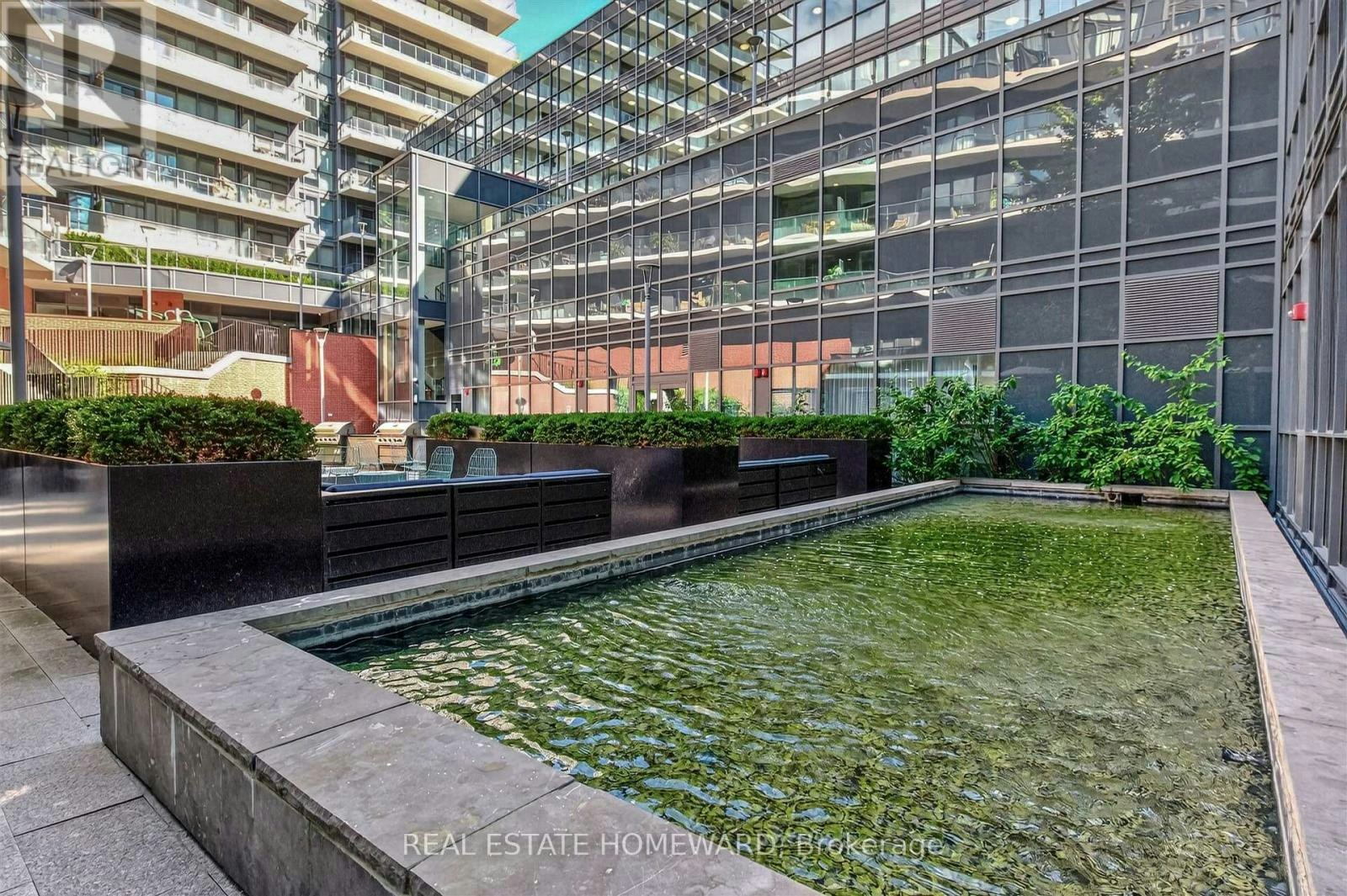 721-38 Iannuzzi Street, Toronto, ON, M5V 0S2 - 43