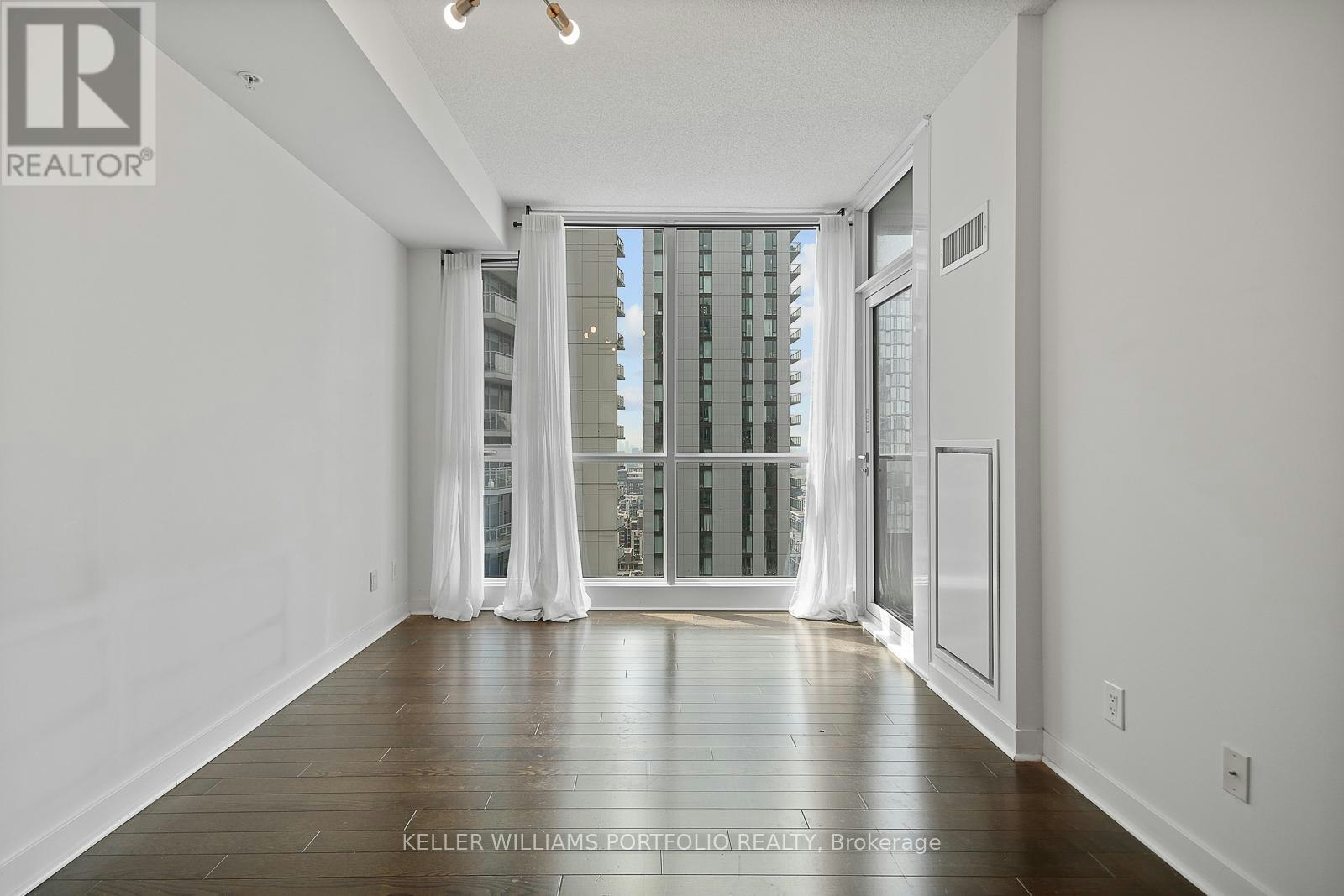 3411-295 Adelaide Street W, Toronto, ON, M5V 0L4 - 10