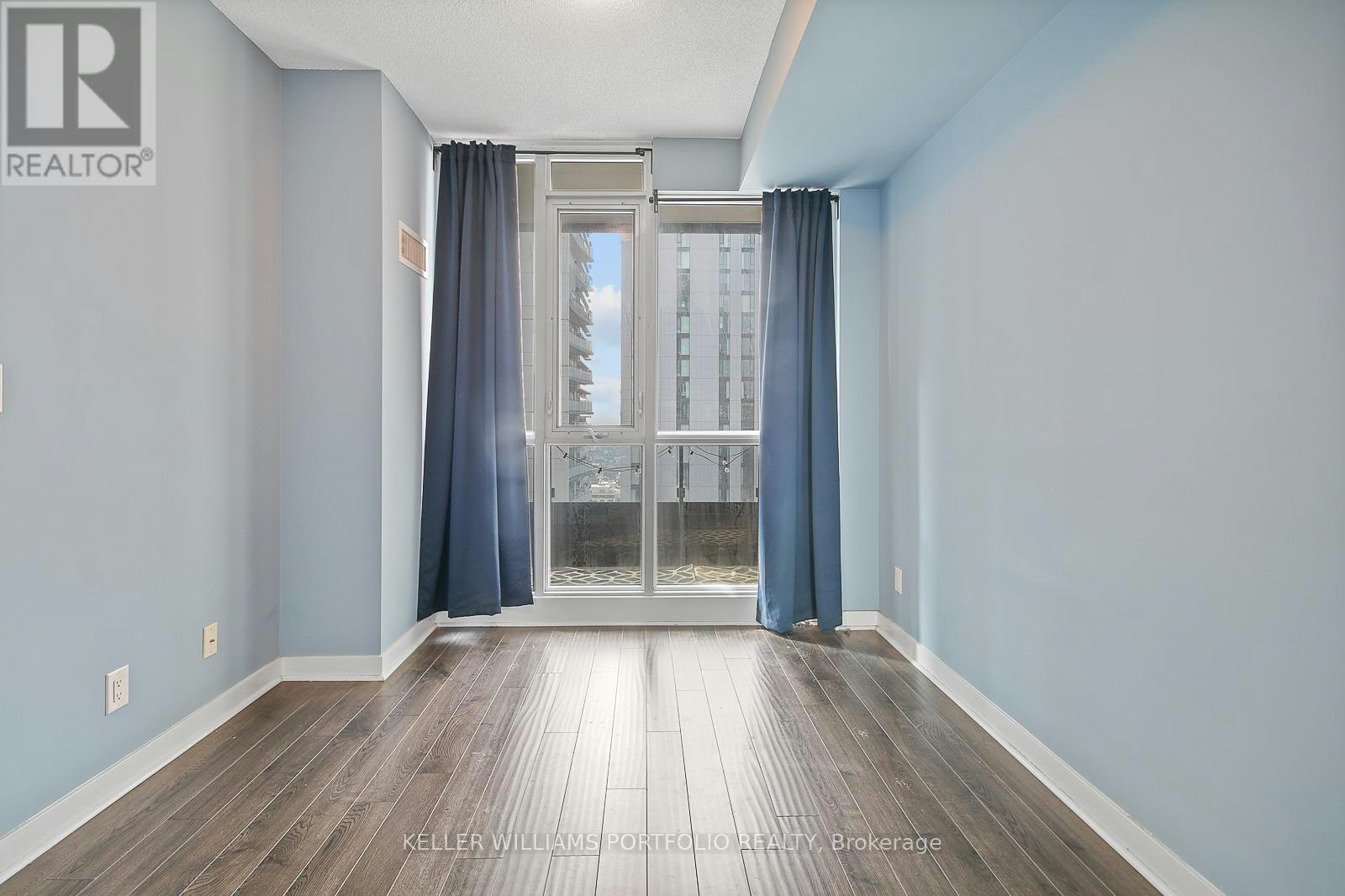 3411-295 Adelaide Street W, Toronto, ON, M5V 0L4 - 18