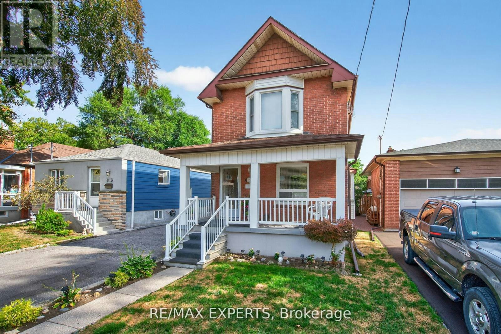 257 John Street, Toronto, ON, M9N 1K1