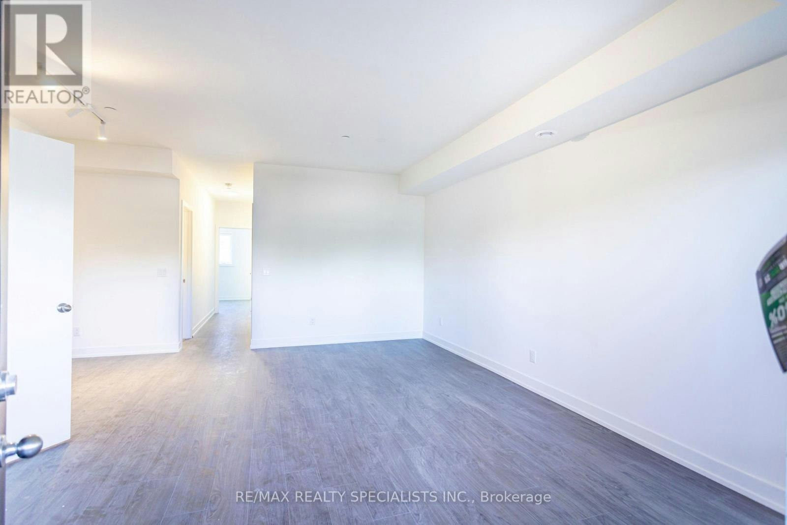 106A-16 Melbourne Avenue, St. Catharines, ON, L2P 0G5 - 6