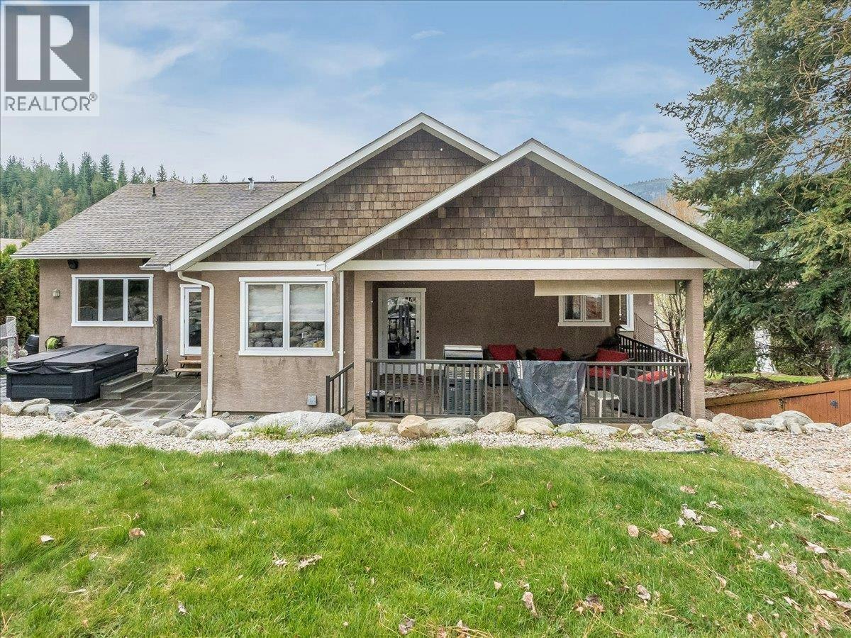 2455 Colin Crescent, Trail, BC, V1R 4T4