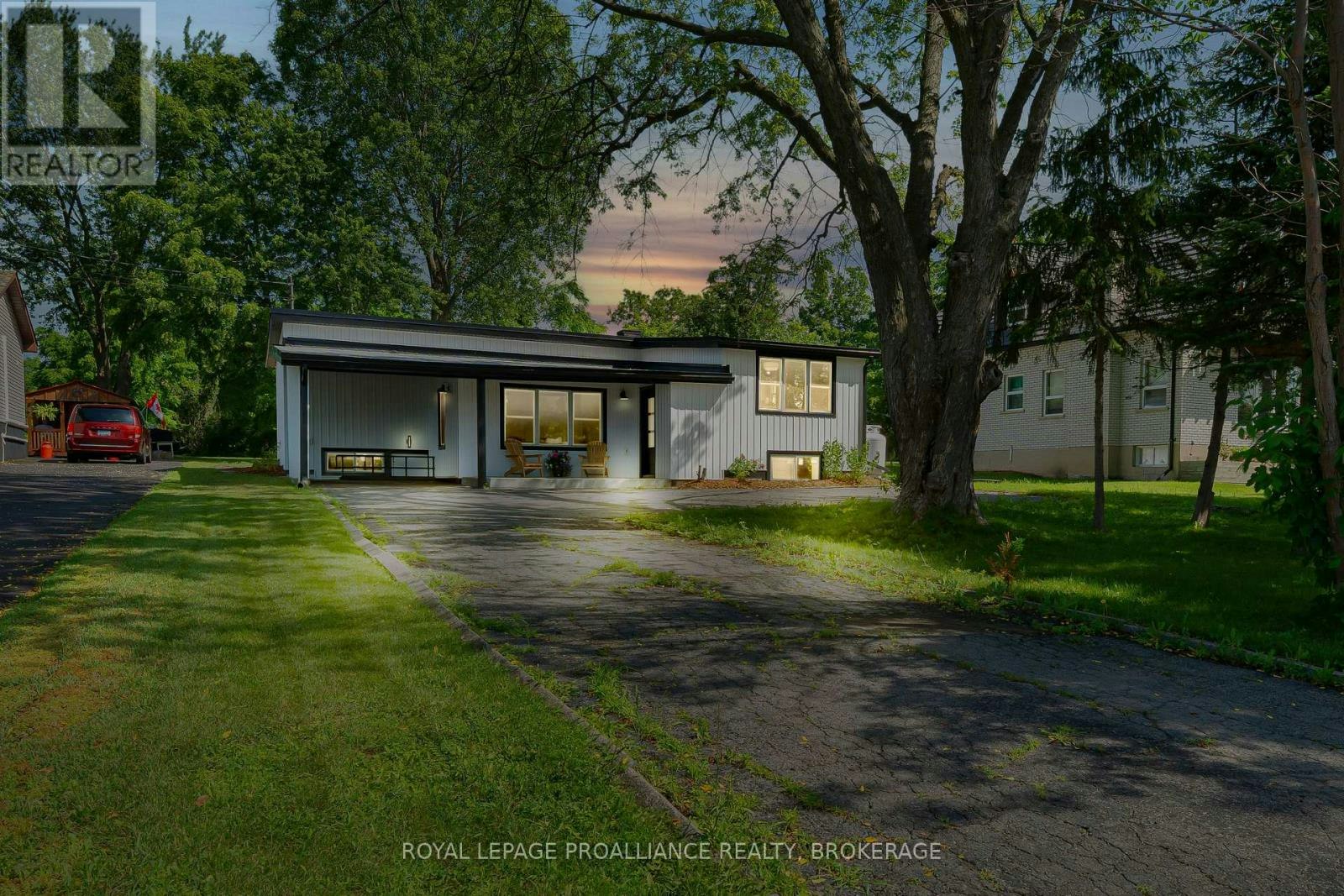 104 Main Street, Loyalist, ON, K0H 1G0