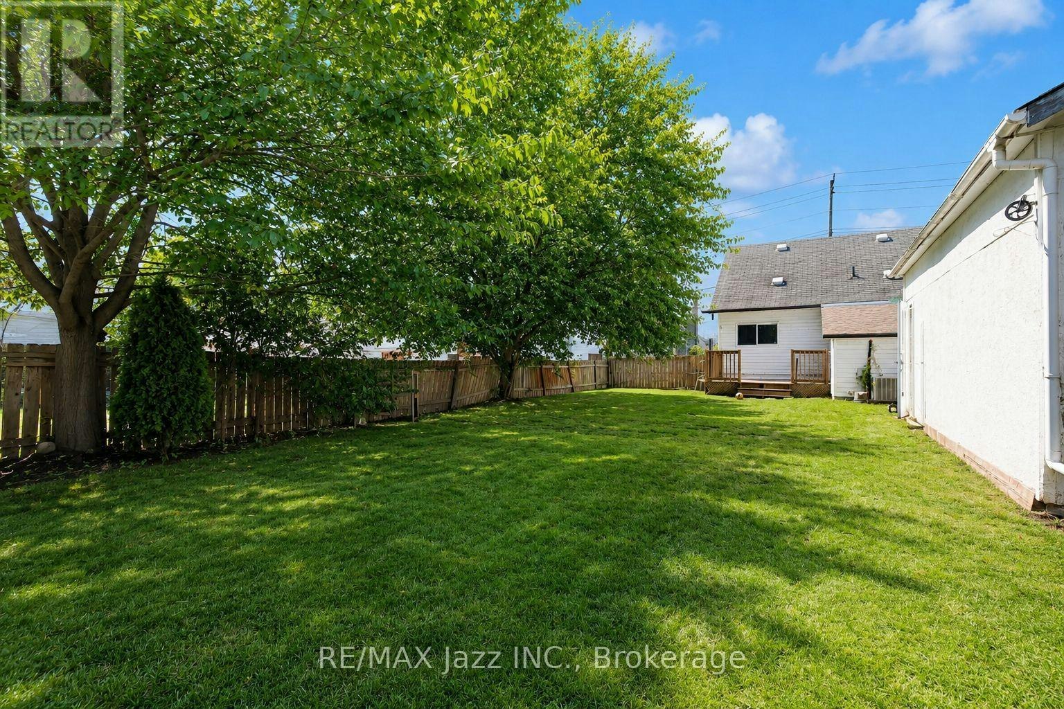 159 Byron Street, Quinte West, ON, K8V 2Y7 - 10