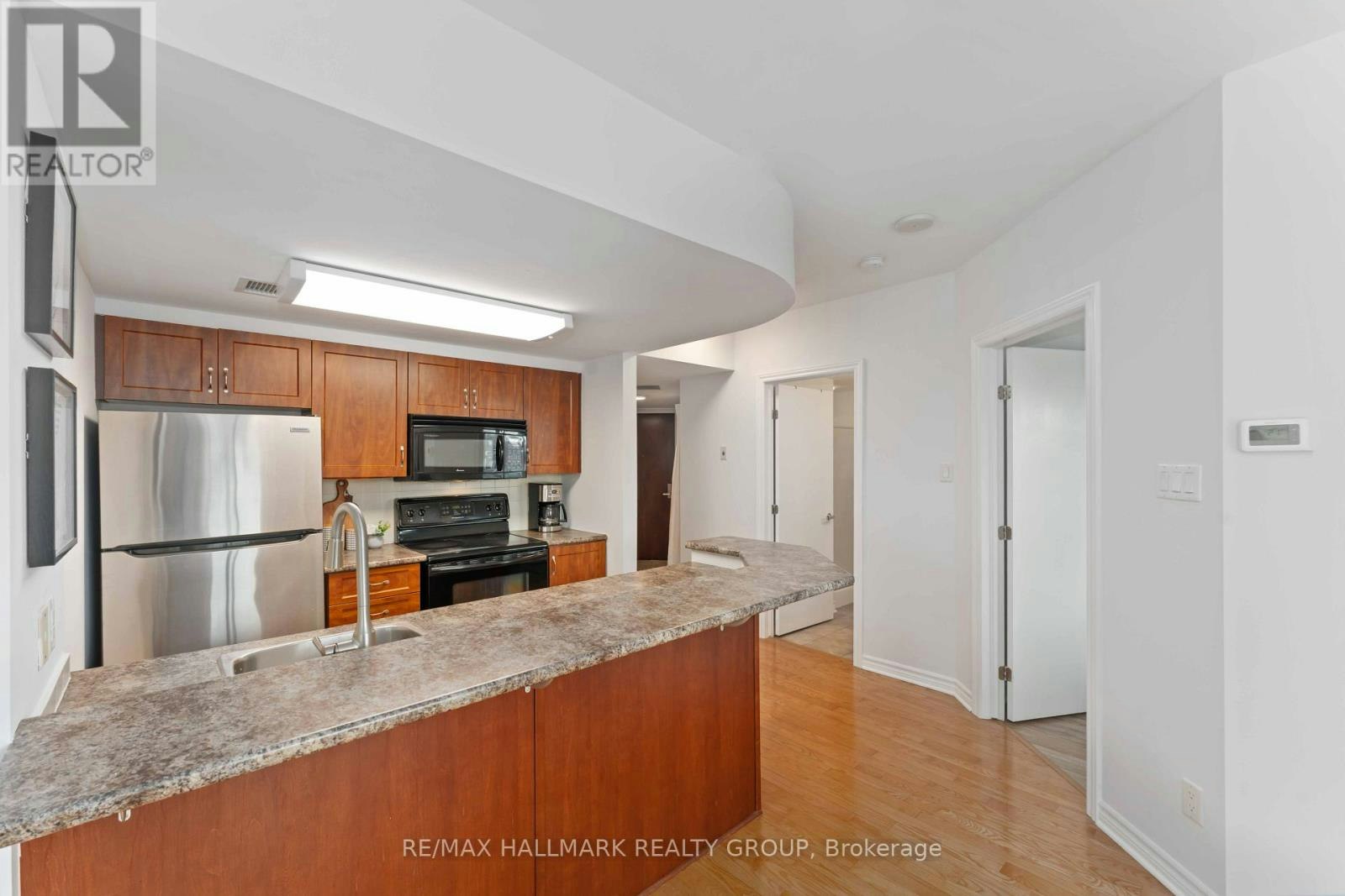 608-200 Rideau Street, Ottawa, ON, K1N 5Y1 - 12