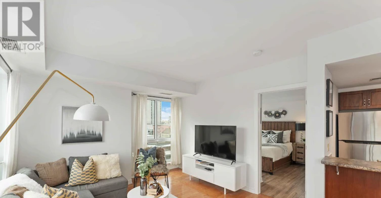 608-200 Rideau Street, Ottawa, ON, K1N 5Y1 - 4