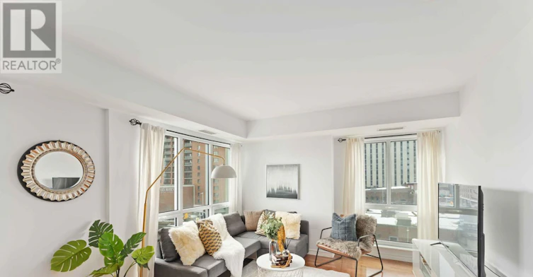 608-200 Rideau Street, Ottawa, ON, K1N 5Y1 - 2