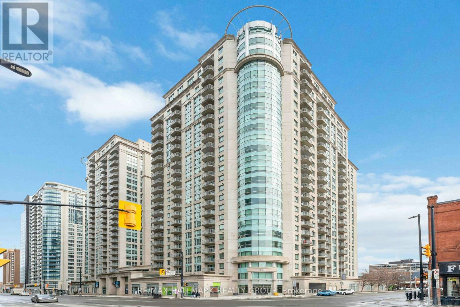 608-200 Rideau Street, Ottawa, ON, K1N 5Y1