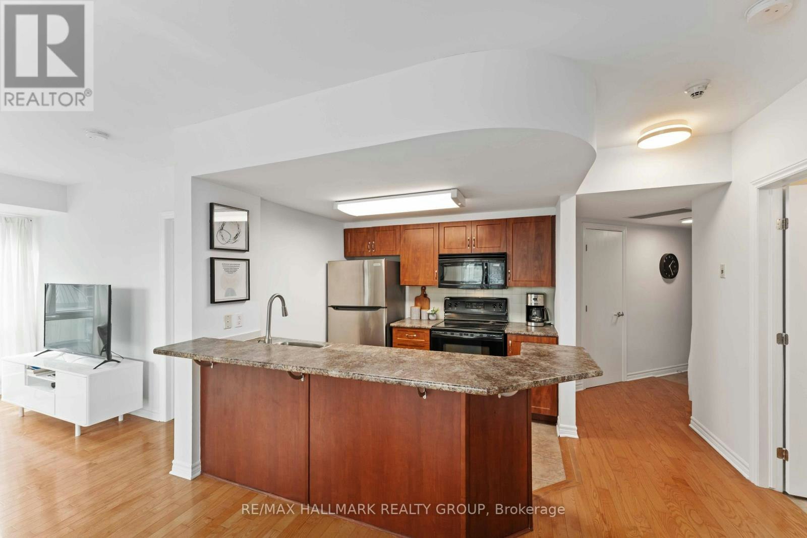 608-200 Rideau Street, Ottawa, ON, K1N 5Y1 - 10