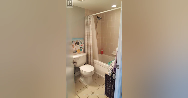 220-600 Fleet Street, Toronto, ON, M5V 1B7 - 17