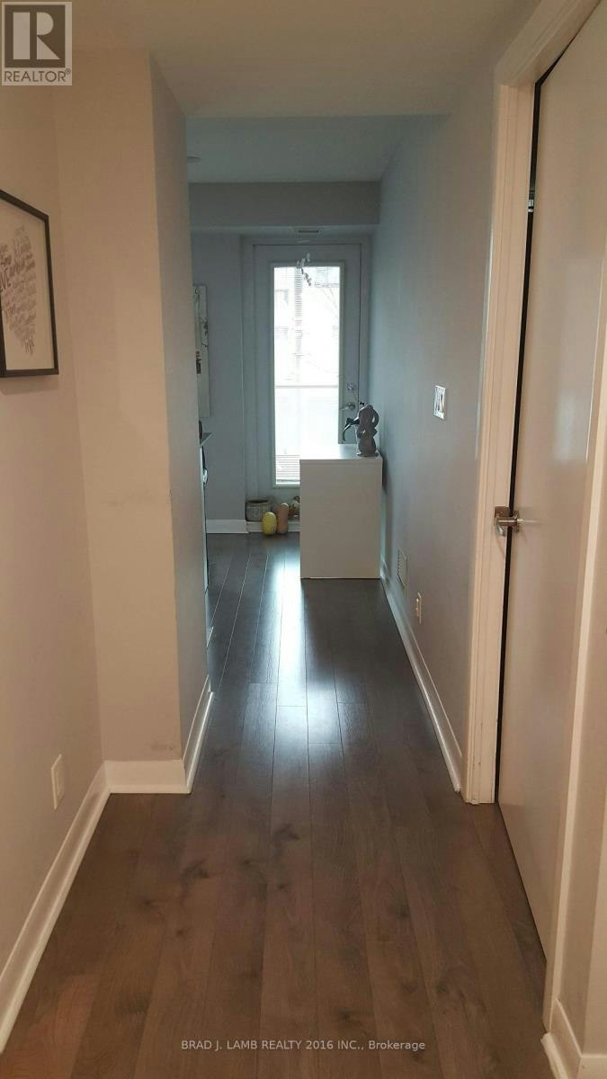 220-600 Fleet Street, Toronto, ON, M5V 1B7 - 2