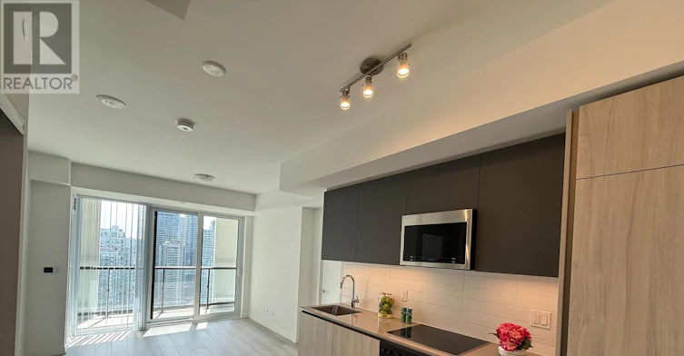 2517-400 King Street, Toronto, ON, M5V 0X8 - 4