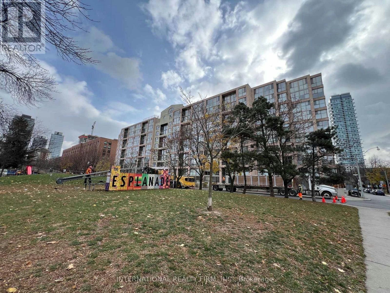 PH5-65 Scadding Avenue, Toronto, ON, M5A 4L1