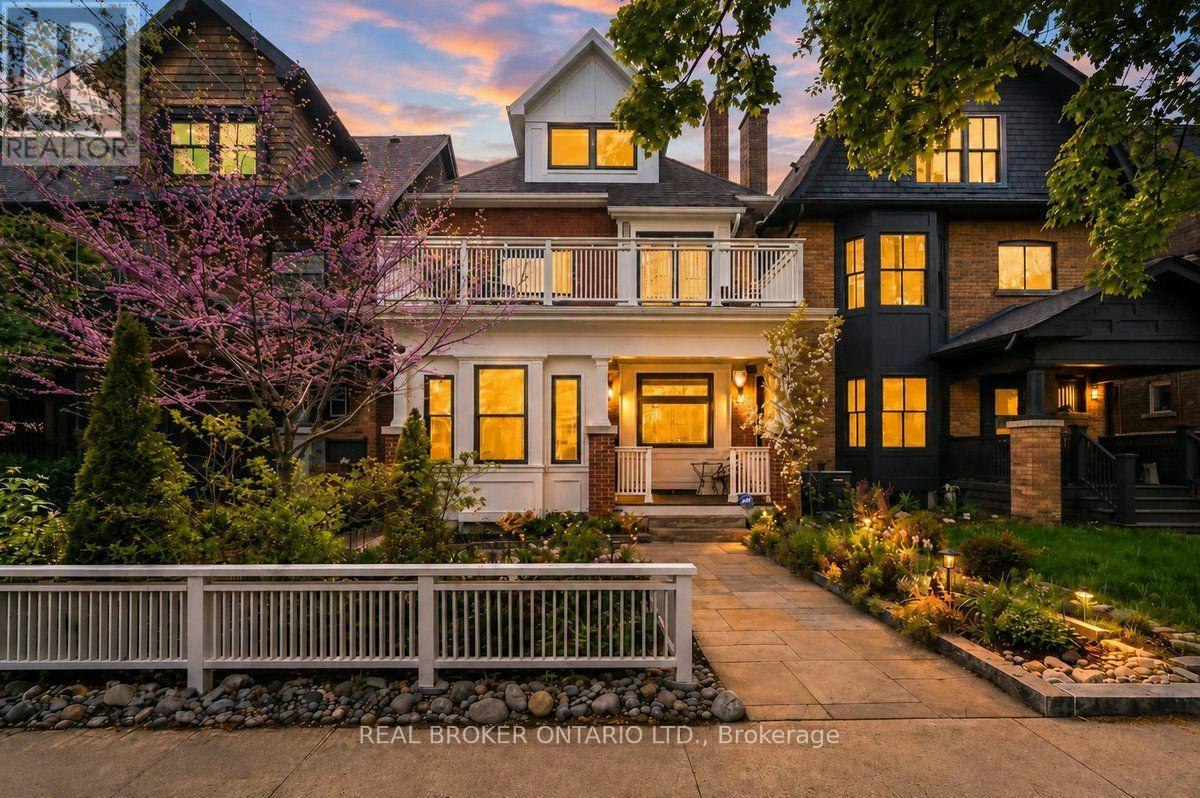20 Brookmount Road, Toronto, ON, M4L 3N1