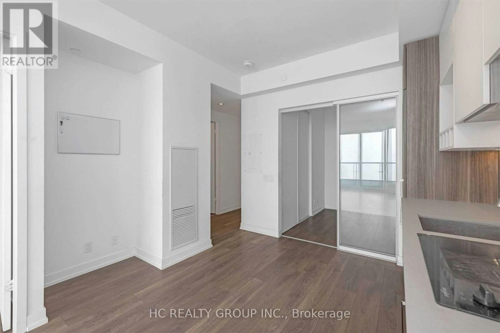 5607-898 Portage Parkway, Vaughan, ON, L4K 0J6 - 14