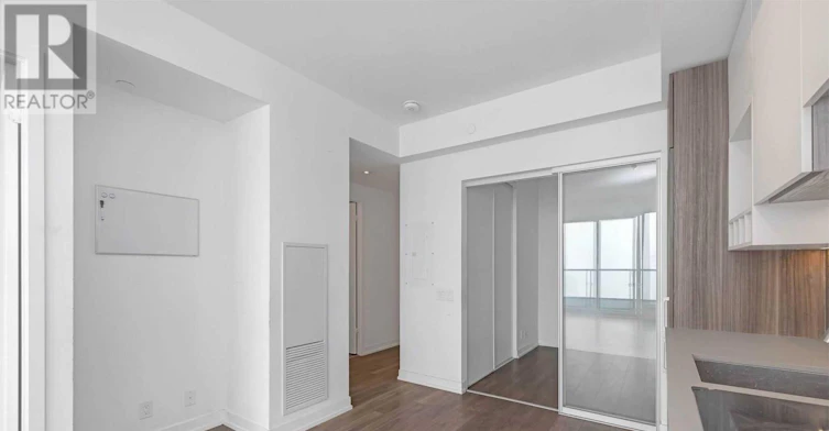 5607-898 Portage Parkway, Vaughan, ON, L4K 0J6 - 14