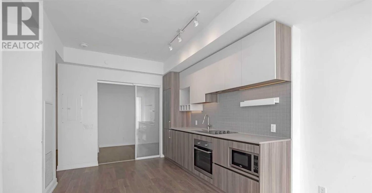 5607-898 Portage Parkway, Vaughan, ON, L4K 0J6 - 12