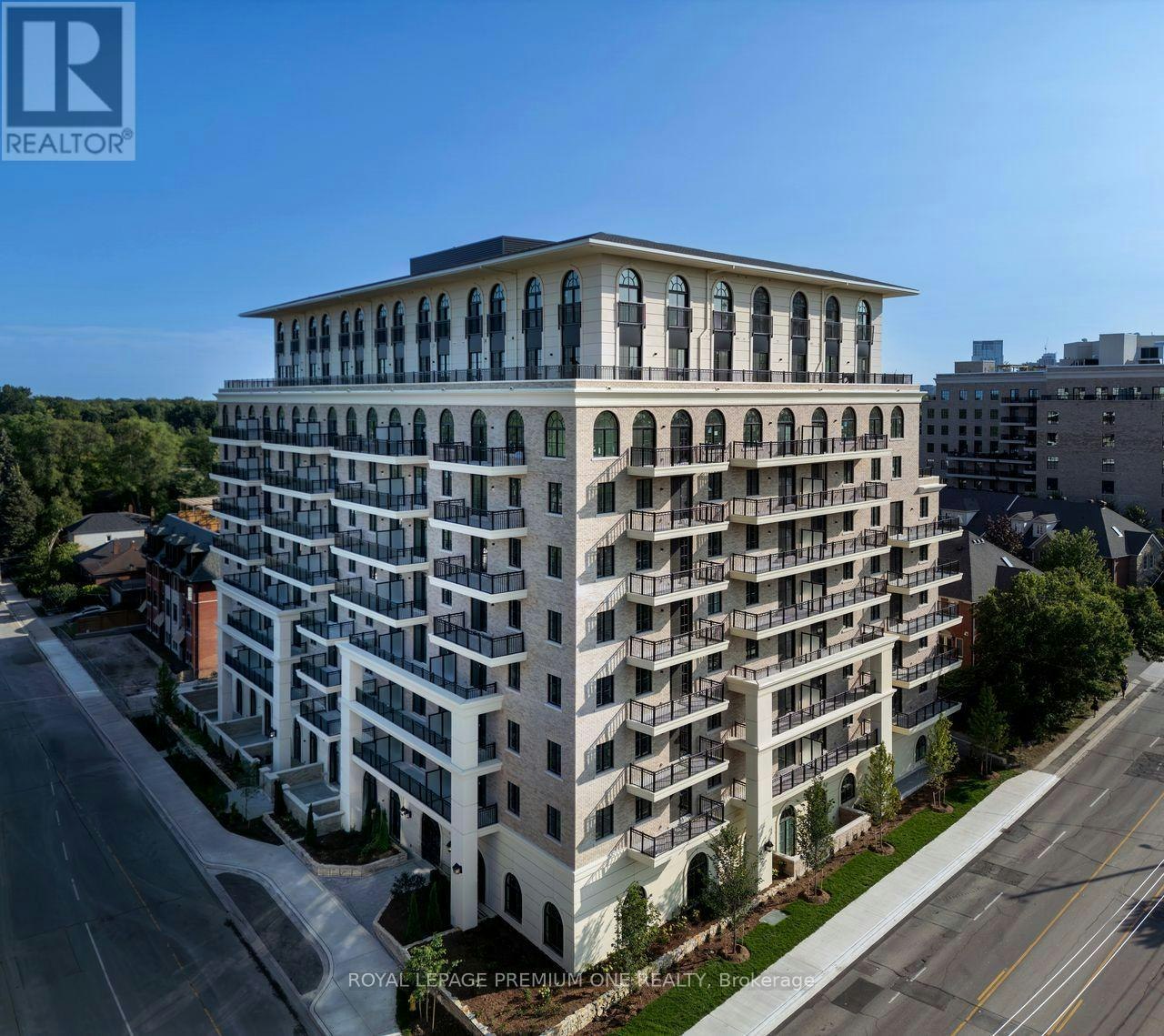 207-38 Earlington Avenue, Toronto, ON, M8X 0B6