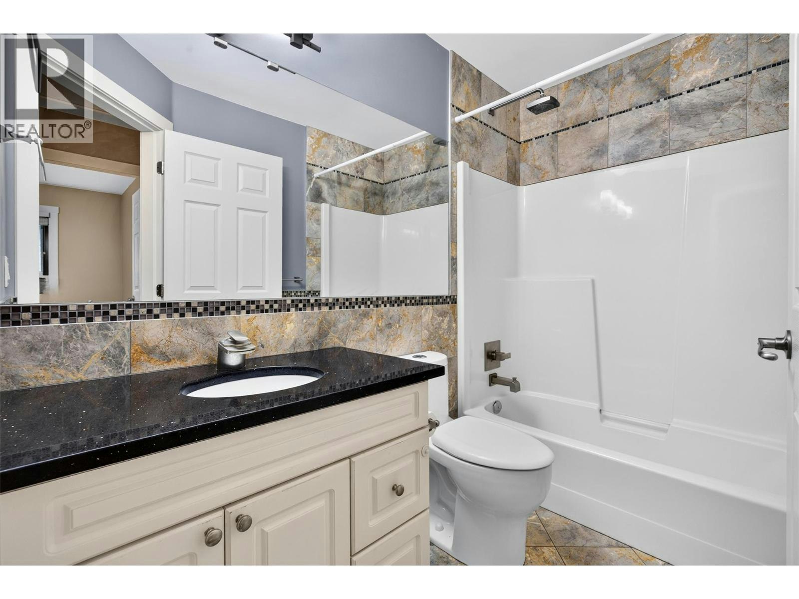 1342 Friesen Road, Kelowna, BC, V1X 7P7 - 17
